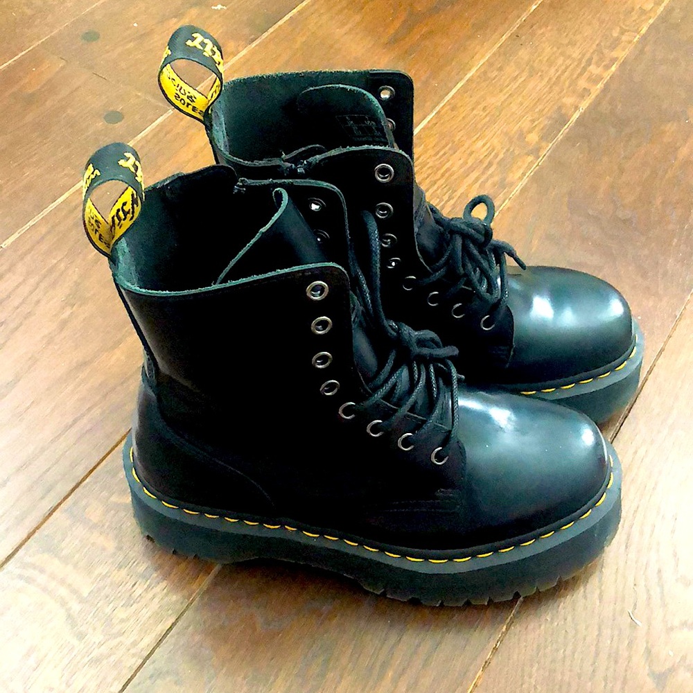 Platform Doc Marten Black Boots